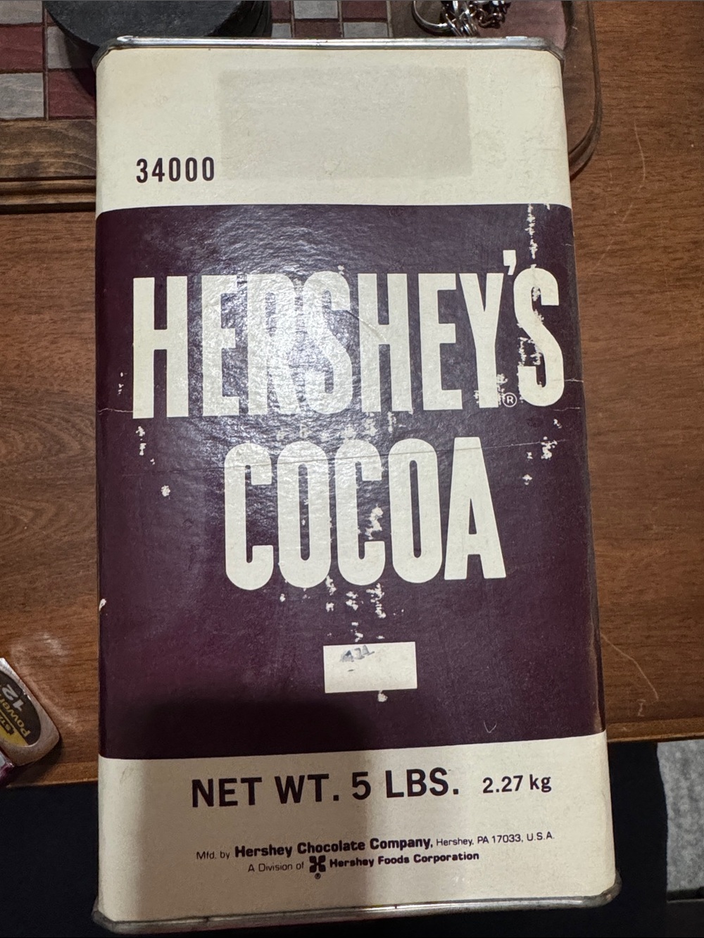 Vintage Hersheys tin